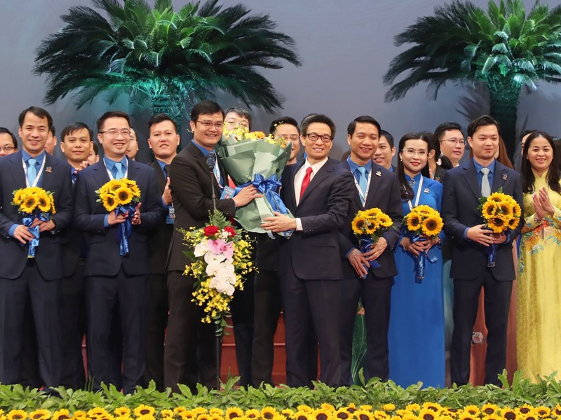 Việt Nam được bè bạn quốc tế trân trọng không chỉ vì anh dũng, phát triển mà còn vì có một nền văn hiến rực rỡ, nền văn hoá rất đậm đà bản sắc dân tộc - Anh 3