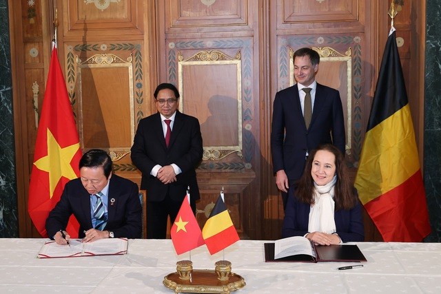Thủ tướng kết thúc tốt đẹp chuyến thăm chính thức Luxembourg, Hà Lan, Bỉ và tham dự Hội nghị Cấp cao ASEAN – EU - Anh 4