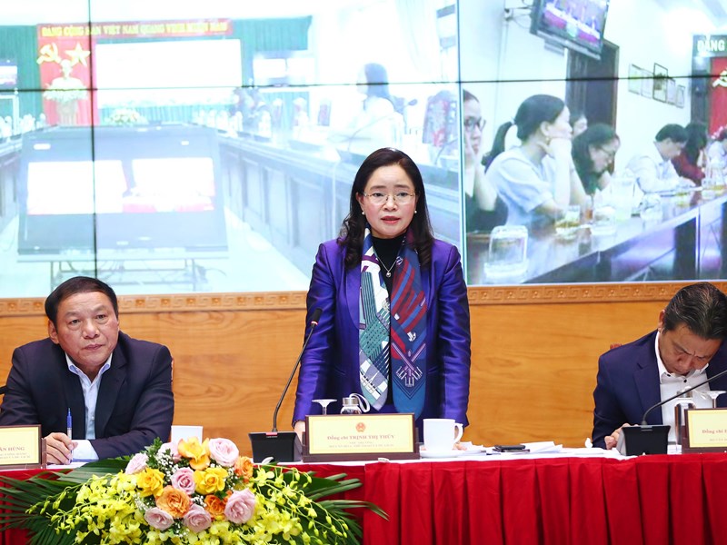 Bộ trưởng Nguyễn Văn Hùng: Phải xây dựng môi trường văn hoá ngay trong chính cơ quan, đơn vị, tổ chức của mình - Anh 9