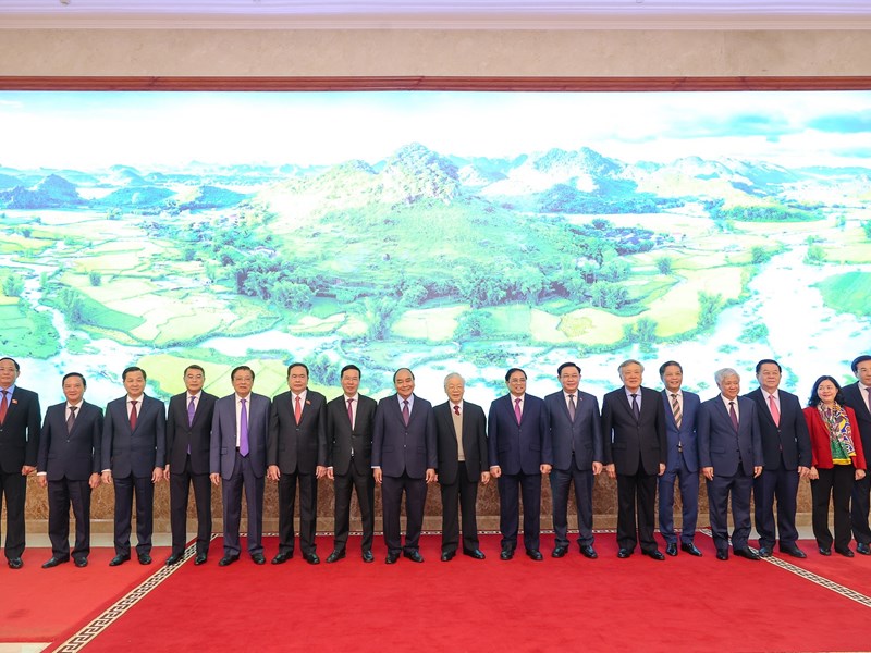 Tổng Bí thư yêu cầu quan tâm hơn nữa đến nhiệm vụ phát triển văn hóa, xã hội, hài hòa và ngang tầm với phát triển kinh tế - Anh 3