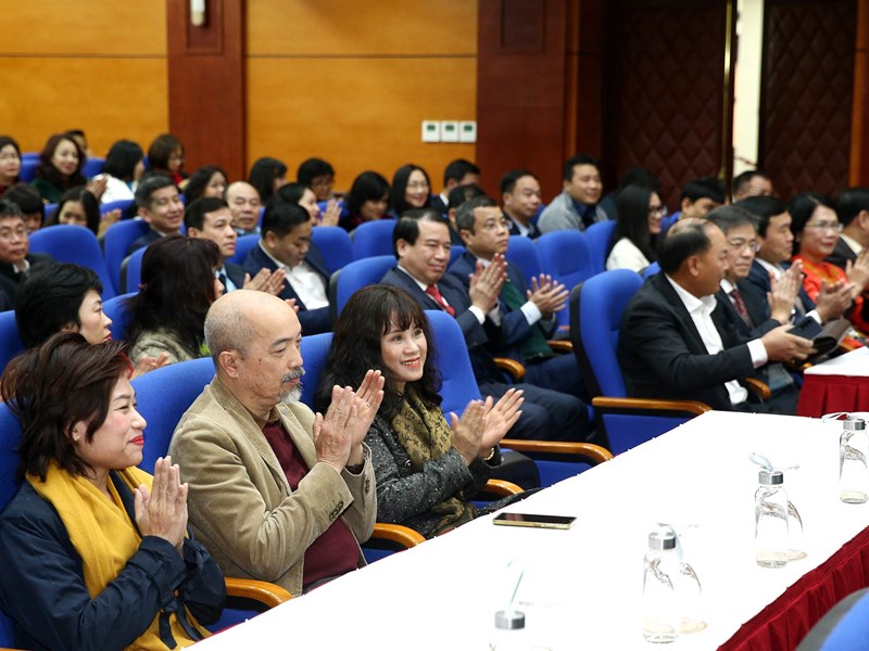Bộ trưởng Bộ VHTTDL Nguyễn Văn Hùng: Quyết liệt hành động, thực hiện các nhiệm vụ đúng, trúng, kịp thời - Anh 5