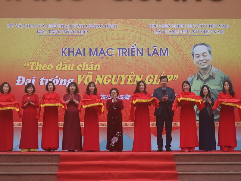 Triển lãm “Theo dấu chân Đại tướng Võ Nguyên Giáp” tại Quảng Bình - Anh 1