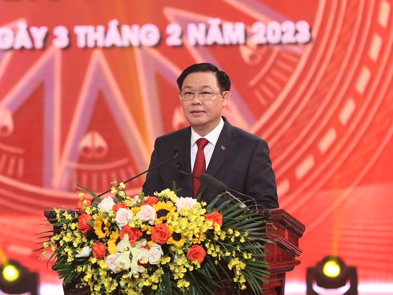 Chủ tịch Quốc hội: Báo chí tiếp tục sáng tạo những tác phẩm thực sự lay động, góp phần xây dựng “Ðảng ta là đạo đức, là văn minh” - Anh 1