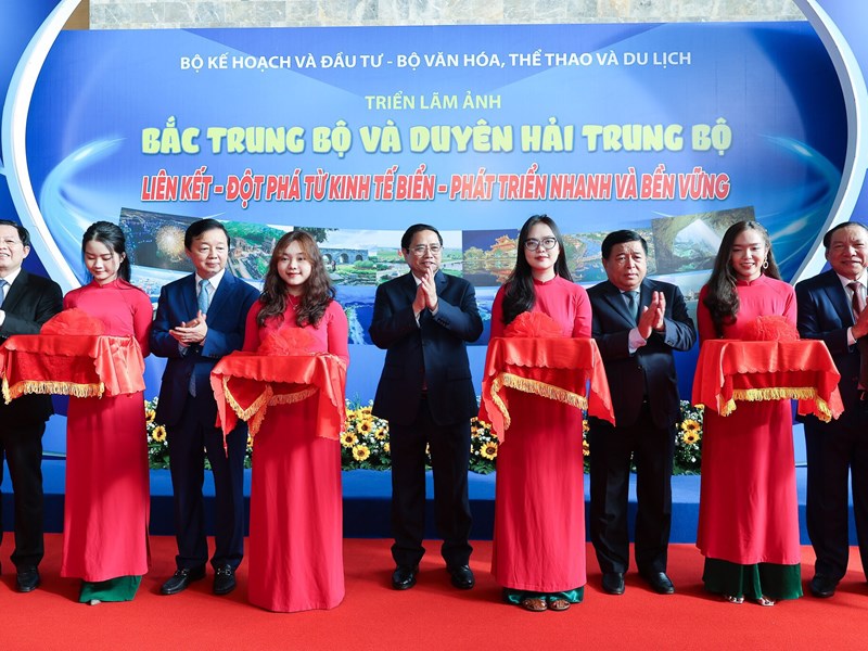 Hội nghị triển khai chương trình hành động về phát triển vùng Bắc Trung Bộ và duyên hải Trung Bộ - Anh 2