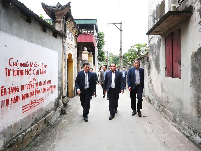 Bộ trưởng Nguyễn Văn Hùng: Kiến tạo nên sự phát triển bền vững bằng văn hóa và từ văn hóa - Anh 6