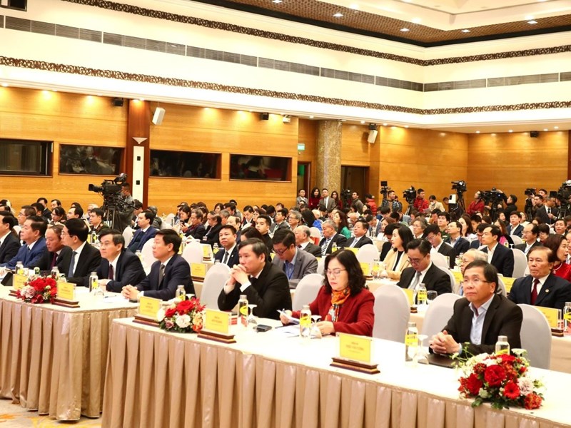 Bộ trưởng Nguyễn Văn Hùng: Tiếp tục tạo ra được sự bứt phá mạnh mẽ trong phát triển văn hóa, xây dựng toàn diện con người Việt Nam - Anh 3