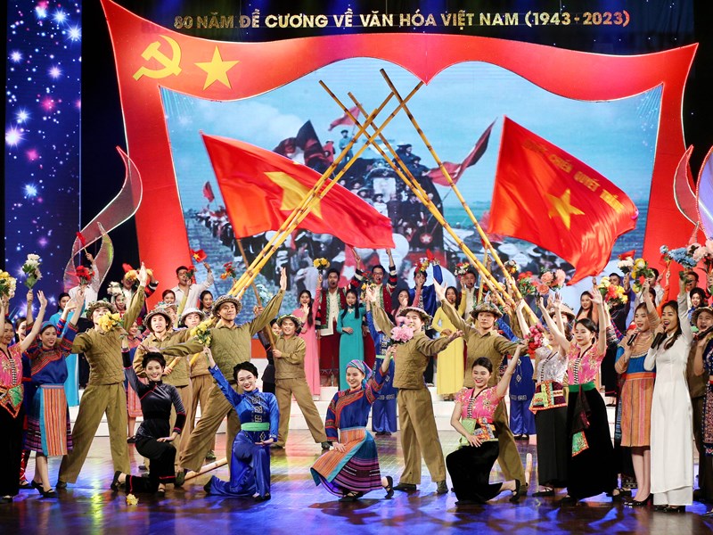 Thủ tướng: Tăng cường huy động, phát huy tối đa hiệu quả các nguồn lực để phát triển toàn diện văn hóa - Anh 9
