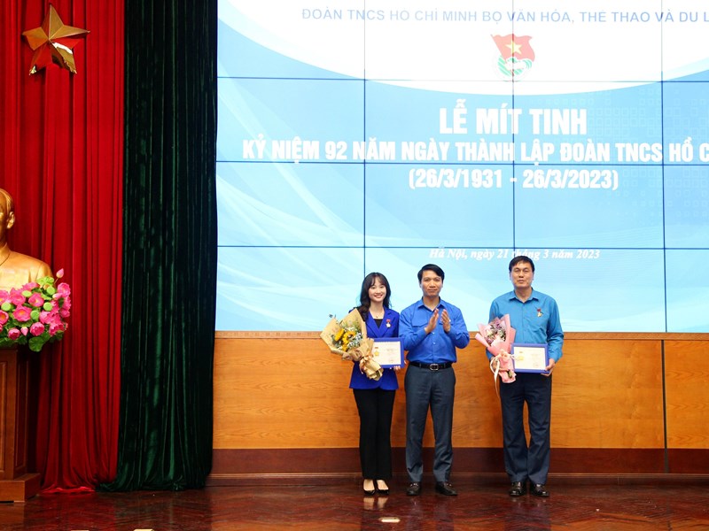 Bộ trưởng Nguyễn Văn Hùng: Tuổi trẻ Bộ VHTTDL phải tràn đầy nhiệt huyết, sẵn sàng lăn xả, cống hiến, phụng sự Tổ quốc và nhân dân - Anh 7
