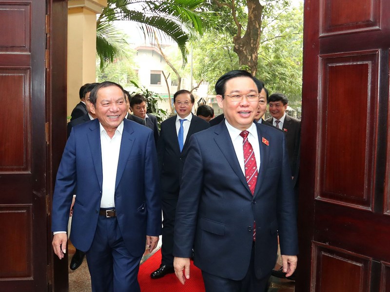 Chủ tịch Quốc hội: Khẩn trương hoàn thiện thể chế, bảo đảm nguồn lực phát triển văn hóa - Anh 2