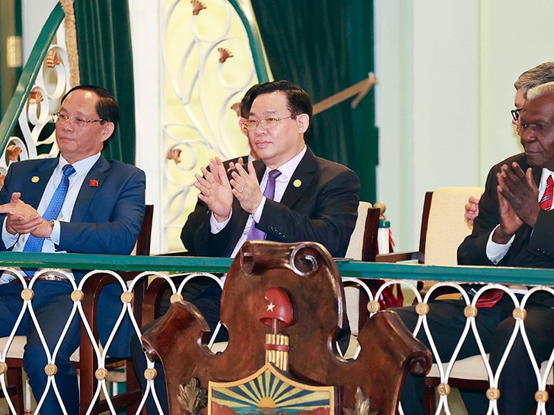 Nồng ấm chương trình nghệ thuật đặc biệt “Việt  Nam - Cuba những dấu ấn lịch sử” - Anh 4