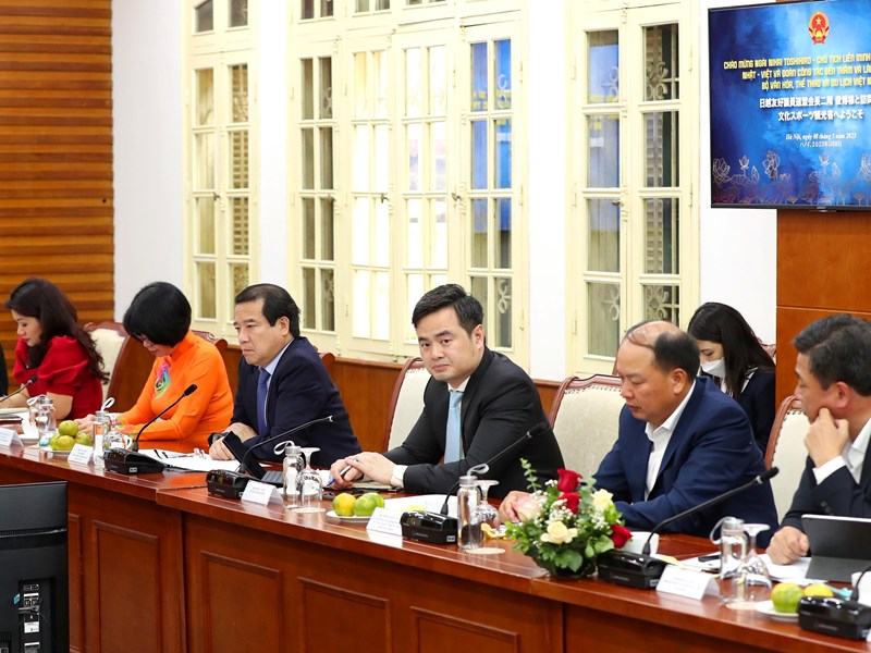 Bộ trưởng Nguyễn Văn Hùng: Nỗ lực đưa quan hệ hợp tác VHTTDL Việt Nam - Nhật Bản lên tầm cao mới - Anh 6