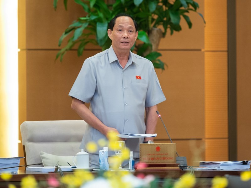 Uỷ ban Thường vụ Quốc hội ủng hộ sửa đổi hai dự án luật liên quan đến xuất, nhập cảnh, góp phần phục hồi và phát triển du lịch - Anh 2