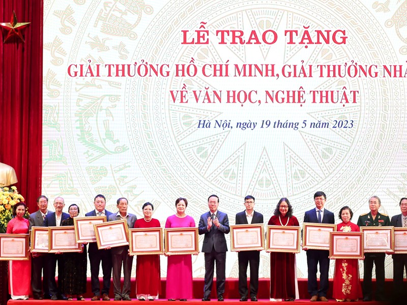 Chủ tịch nước Võ Văn Thưởng: “Đất nước ta cần nhiều hơn nữa các tác phẩm có giá trị cao về tư tưởng và nghệ thuật” - Anh 5