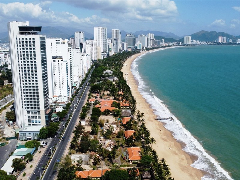 Khánh Hòa sẽ xây dựng khu phố văn hóa ẩm thực du lịch ven biển - Anh 1