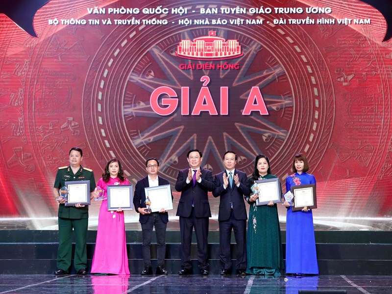 Báo Văn Hóa đoạt Giải Diên Hồng lần thứ nhất - Anh 3