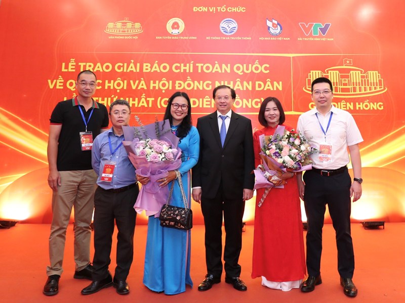 Báo Văn Hóa đoạt Giải Diên Hồng lần thứ nhất - Anh 12