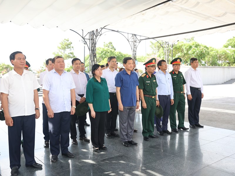 Xúc động Lễ kỷ niệm 50 năm ngày ra mắt Trụ sở Chính phủ Cách mạng lâm thời Cộng hòa miền Nam Việt Nam - Anh 9
