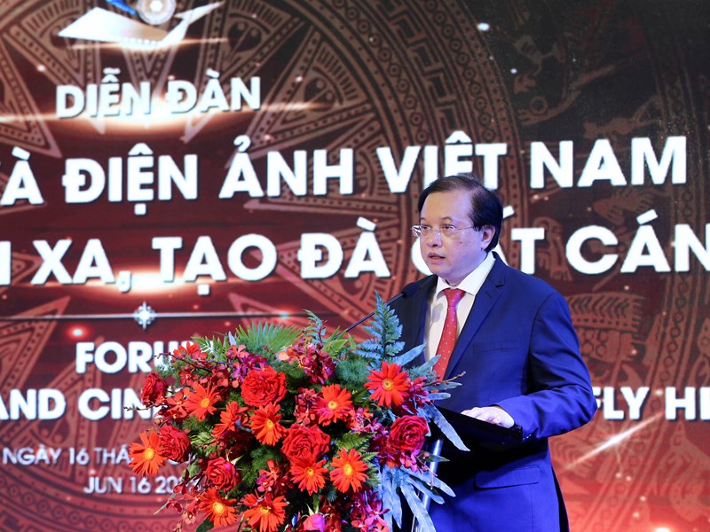Diễn đàn “Du lịch và điện ảnh Việt Nam - Liên kết vươn xa, tạo đà cất cánh” - Anh 1