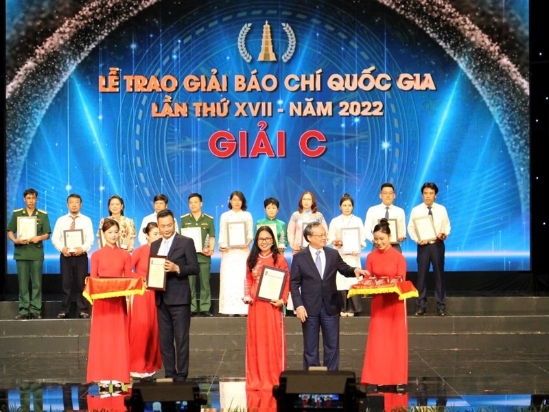 Báo Văn Hóa đoạt Giải Báo chí quốc gia - Anh 6