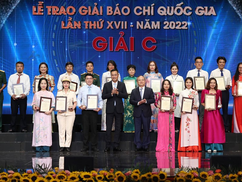 Báo Văn Hóa đoạt Giải Báo chí quốc gia - Anh 7