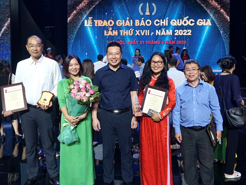 Báo Văn Hóa đoạt Giải Báo chí quốc gia - Anh 10