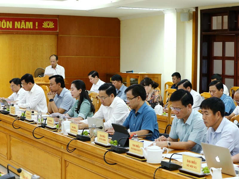 Bộ trưởng Nguyễn Văn Hùng: Đánh thức tiềm năng, phát huy giá trị văn hoá của núi Hồng, sông La và con người Hà Tĩnh - Anh 5