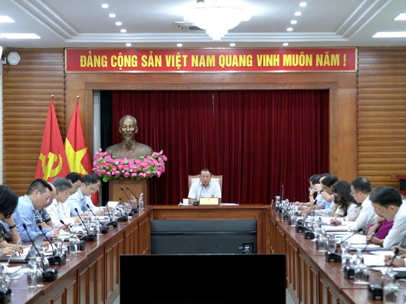 Bộ trưởng Nguyễn Văn Hùng: Tập trung nghiên cứu, sớm đưa ra công cụ đo lường tốc độ tăng trưởng các ngành công nghiệp văn hoá - Anh 3