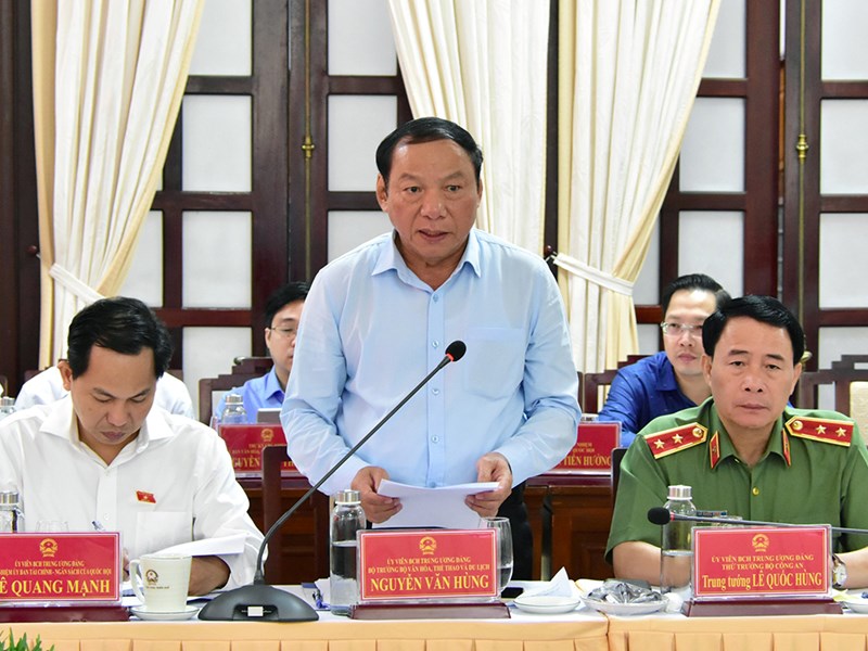 Thừa Thiên Huế phấn đấu là điểm đến an toàn, thân thiện, xứ sở của hạnh phúc và tràn đầy năng lượng - Anh 2