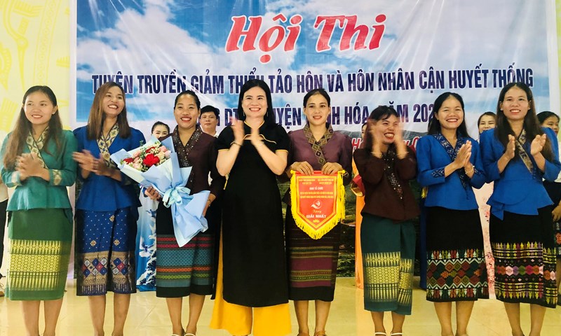 Quảng Bình: Giảm thiểu tảo hôn và hôn nhân cận huyết thống vùng đồng bào dân tộc thiểu số - Anh 1
