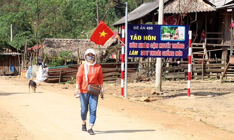 Quảng Bình: Giảm thiểu tảo hôn và hôn nhân cận huyết thống vùng đồng bào dân tộc thiểu số - Anh 2