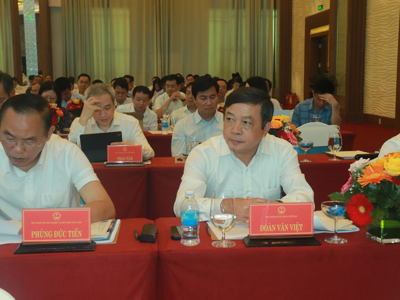 Phát triển KT-XH gắn với bảo tồn và phát huy các giá trị văn hóa vùng Bắc Trung Bộ và duyên hải Trung Bộ - Anh 2