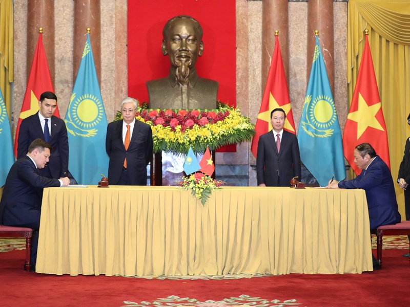 Mở ra chương mới trong hợp tác du lịch Việt Nam - Kazakhstan - Anh 3