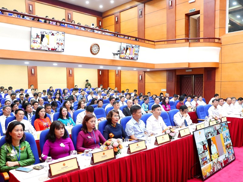 Những “dòng sông” văn hoá chở nặng phù sa - Anh 4