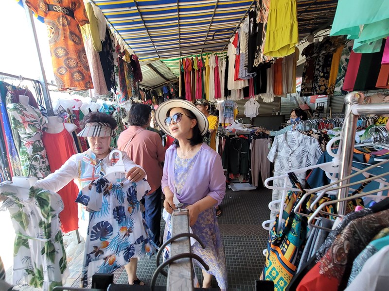 Chợ Đầm Tròn Nha Trang trước nguy cơ bị đập bỏ - Bài 1: Công trình có kiến trúc độc đáo, thu hút du khách - Anh 2
