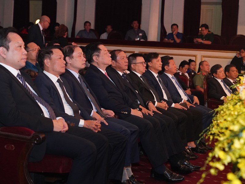 Lễ trao Giải Báo chí toàn quốc “Vì sự nghiệp phát triển Văn hóa, Thể thao và Du lịch” lần thứ Nhất: Lan tỏa thành tựu của Ngành Văn hóa, Thể thao và Du lịch - Anh 3