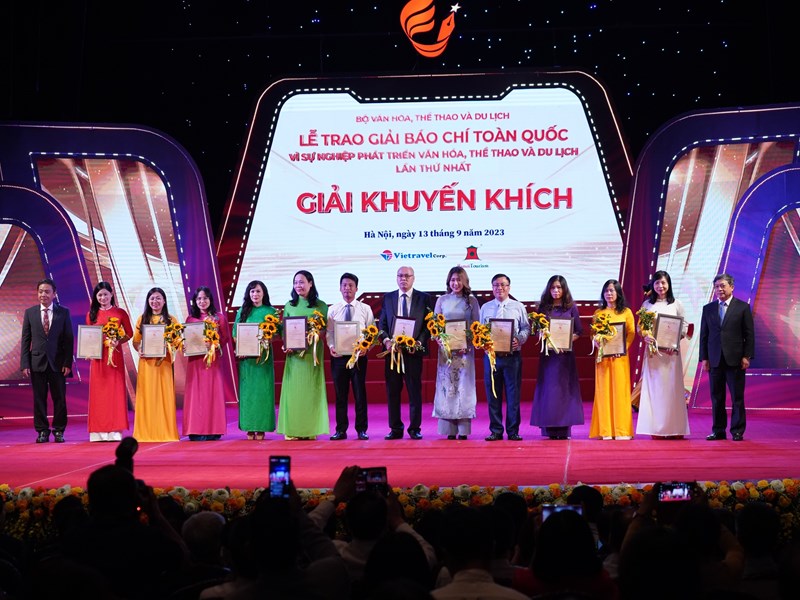 Lễ trao Giải Báo chí toàn quốc “Vì sự nghiệp phát triển Văn hóa, Thể thao và Du lịch” lần thứ Nhất: Lan tỏa thành tựu của Ngành Văn hóa, Thể thao và Du lịch - Anh 9