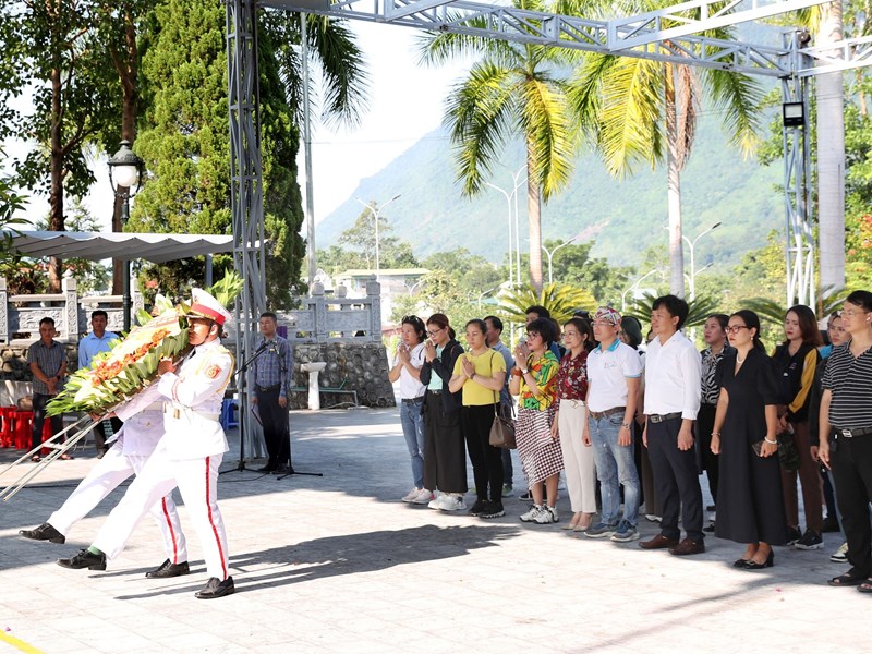 Trải nghiệm Hà Giang mùa lúa chín - Anh 1