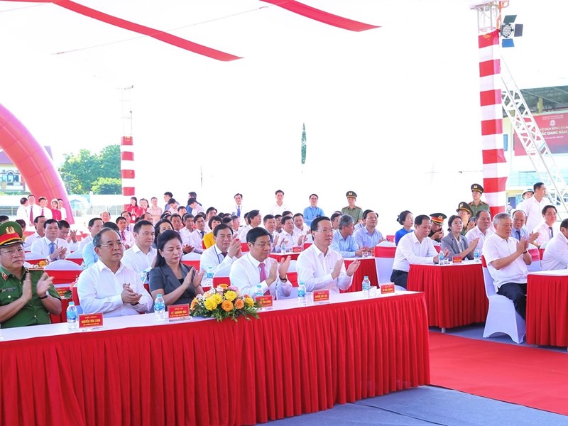 Chủ tịch nước dự Lễ khởi công dự án tu bổ, tôn tạo Di tích lịch sử quốc gia ở Bắc Giang - Anh 2