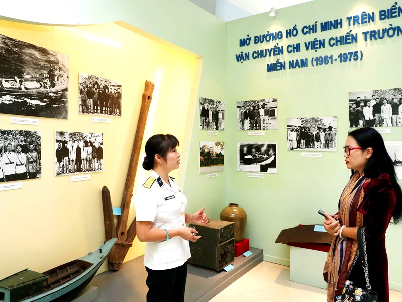 Những cột mốc chủ quyền vĩnh cửu (Bài 4): Hóa thân vào sóng nước, bảo vệ từng tấc đất quê hương - Anh 7