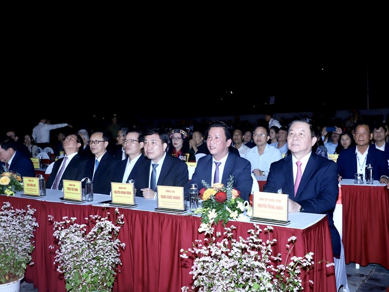 Hà Giang đón nhận danh hiệu thành viên mạng lưới Công viên địa chất toàn cầu Cao nguyên đá Đồng Văn lần thứ 3 - Anh 1
