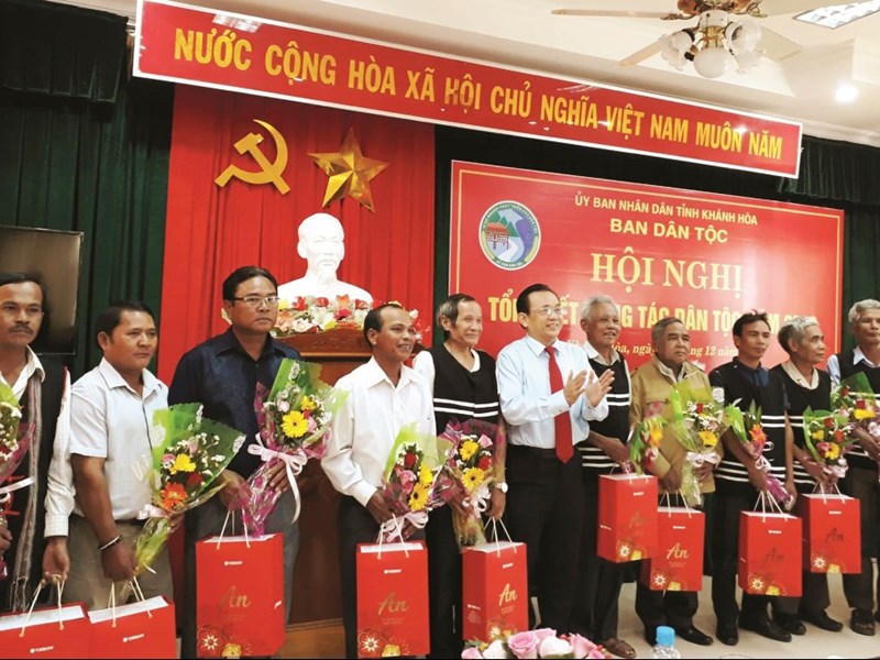 Khánh Hòa: Vai trò của già làng trong vùng đồng bào các DTTS - Anh 2