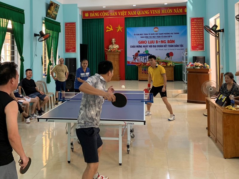 Rộn ràng hoạt động thể thao trong Ngày hội Đại đoàn kết toàn dân tộc - Anh 2