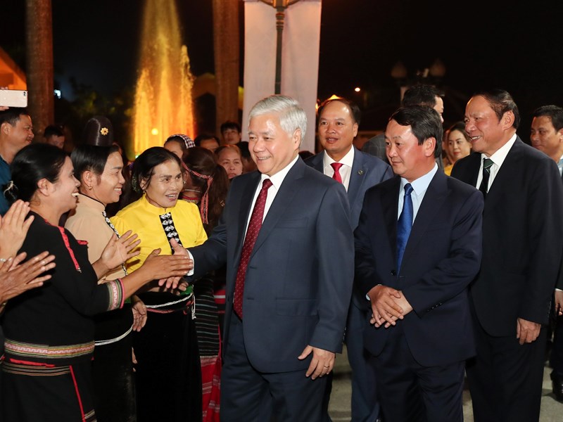 Phát huy sức mạnh khối đại đoàn kết, gìn giữ các giá trị văn hóa truyền thống - Anh 1