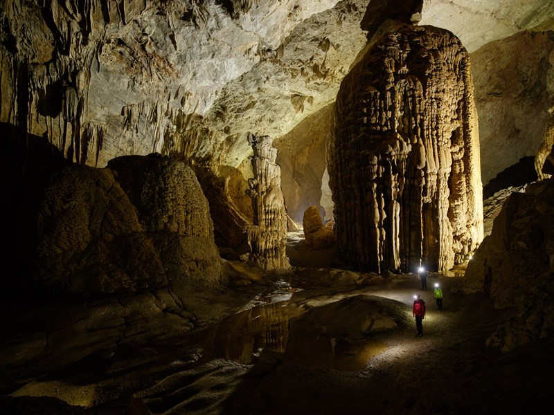“Cháy vé” tour thám hiểm hang Sơn Đoòng năm 2024 - Anh 1