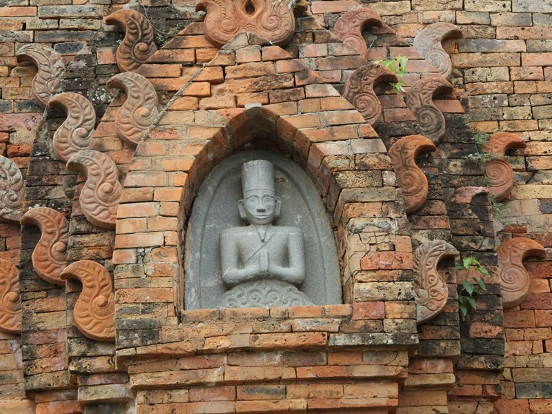 Khám phá tháp cổ Po Rome của đồng bào Chăm Ninh Thuận - Anh 9