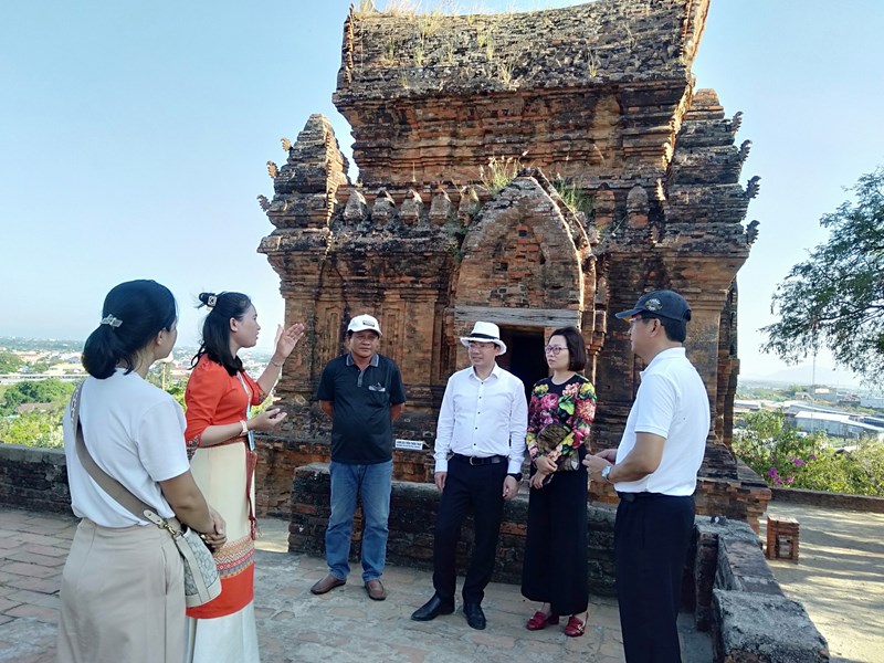 Khám phá tháp cổ Po Rome của đồng bào Chăm Ninh Thuận - Anh 11