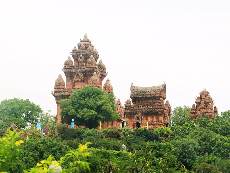 Lễ đón, rước y trang của đồng bào Chăm và Raglai Ninh Thuận - Anh 1