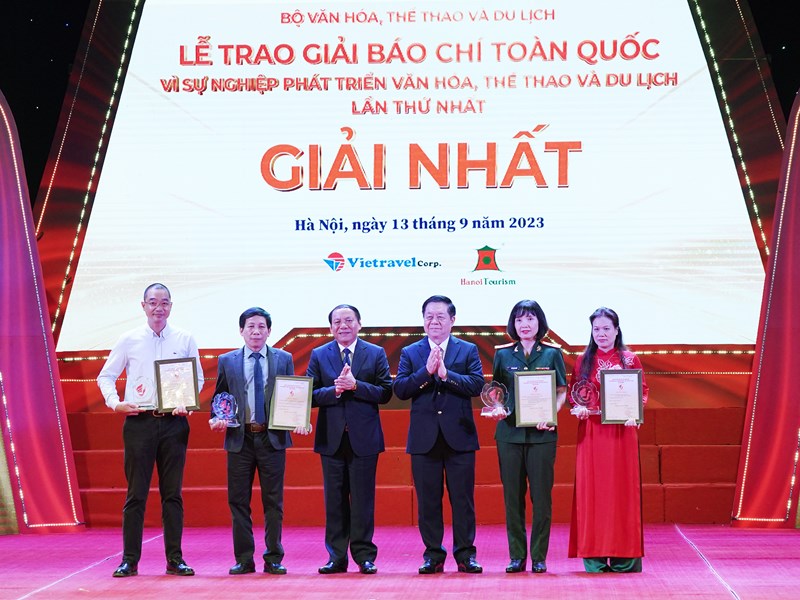 Nhìn lại Giải Báo chí toàn quốc “Vì sự nghiệp phát triển VHTTDL” lần thứ nhất: Góp phần lan tỏa những thành tựu nổi bật sau nửa nhiệm kỳ của ngành - Anh 1