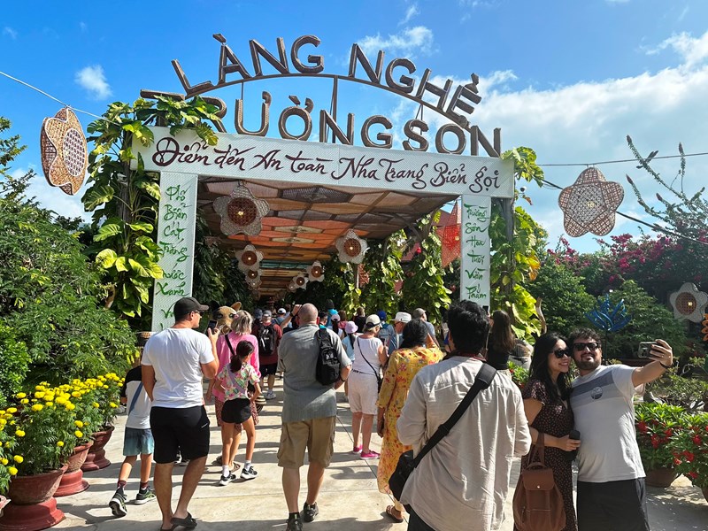Dự kiến tàu biển quốc tế cập cảng Nha Trang sẽ tăng gần gấp đôi năm 2023 - Anh 3