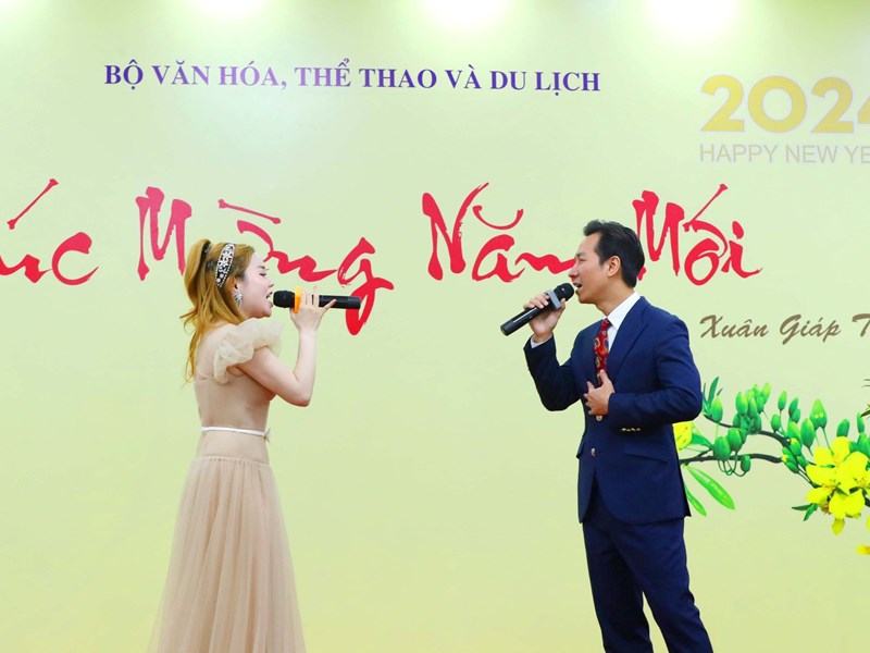 Bộ trưởng Nguyễn Văn Hùng: “Thế hệ hôm nay luôn trân trọng nền tảng thế hệ đi trước đã gây dựng” - Anh 3